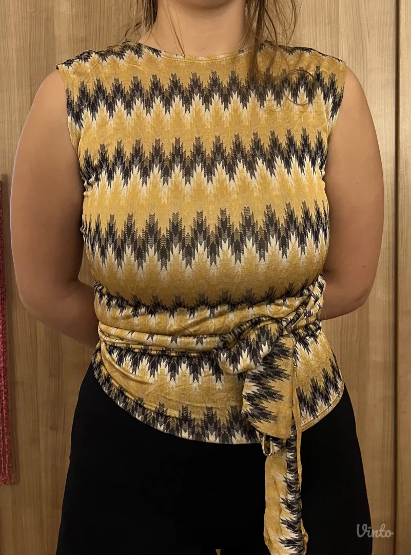 Letnji top na preklop