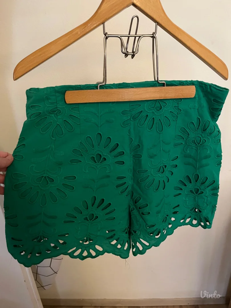 Zara čipkani šorts