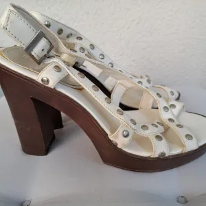 DNM štiklice sa revije