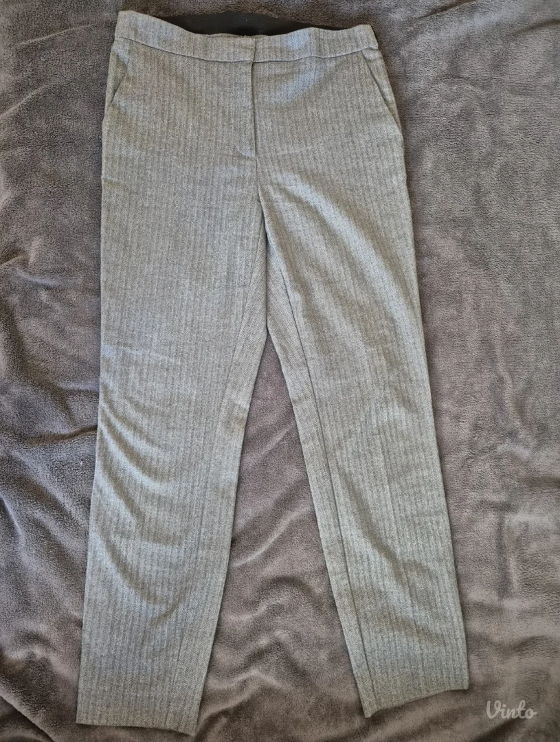 Zara pantalone M