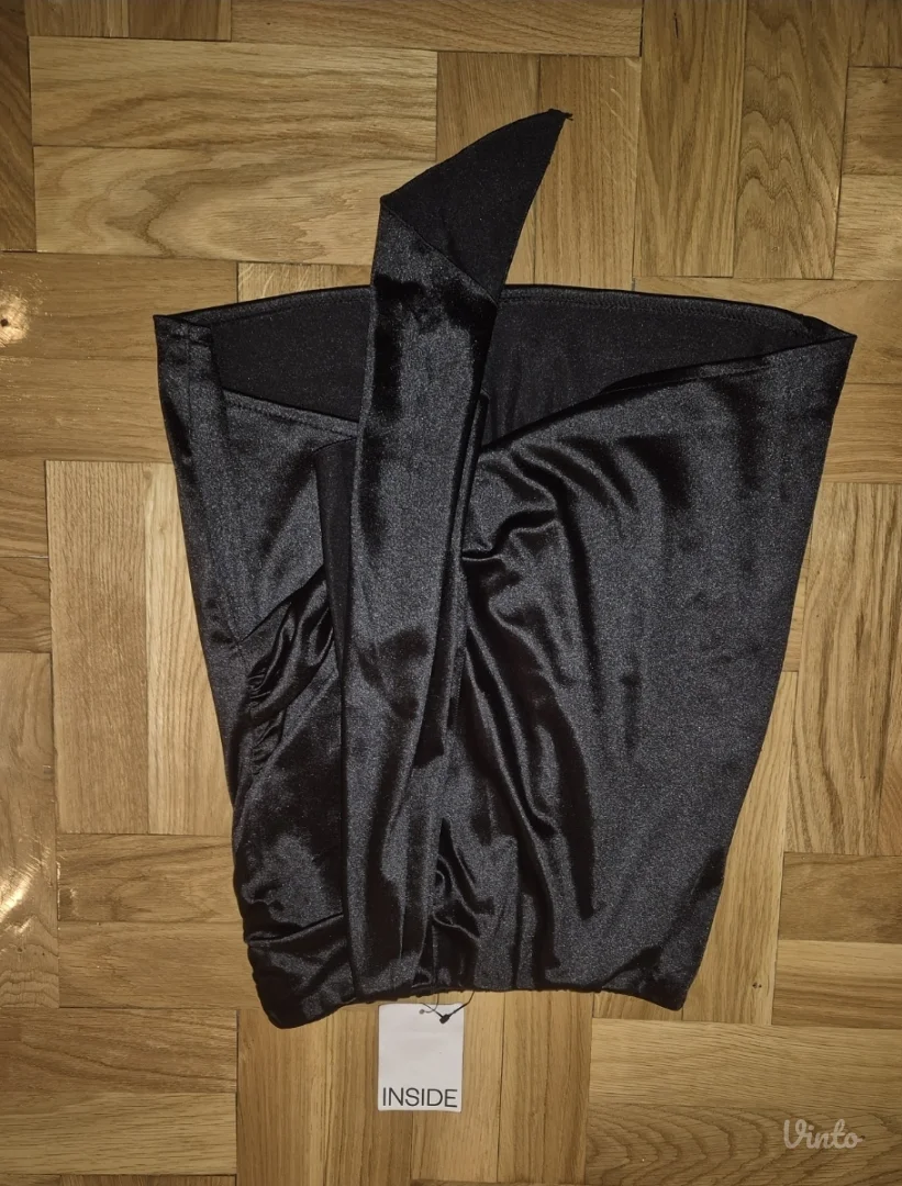 Nova sa etiketom svecana suknja