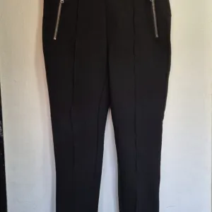 Zara pantalone M