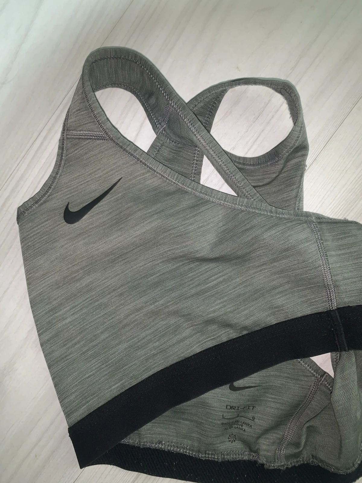 Nike top