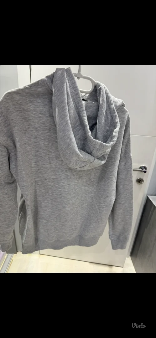 New yorker duks sa kapuljacom