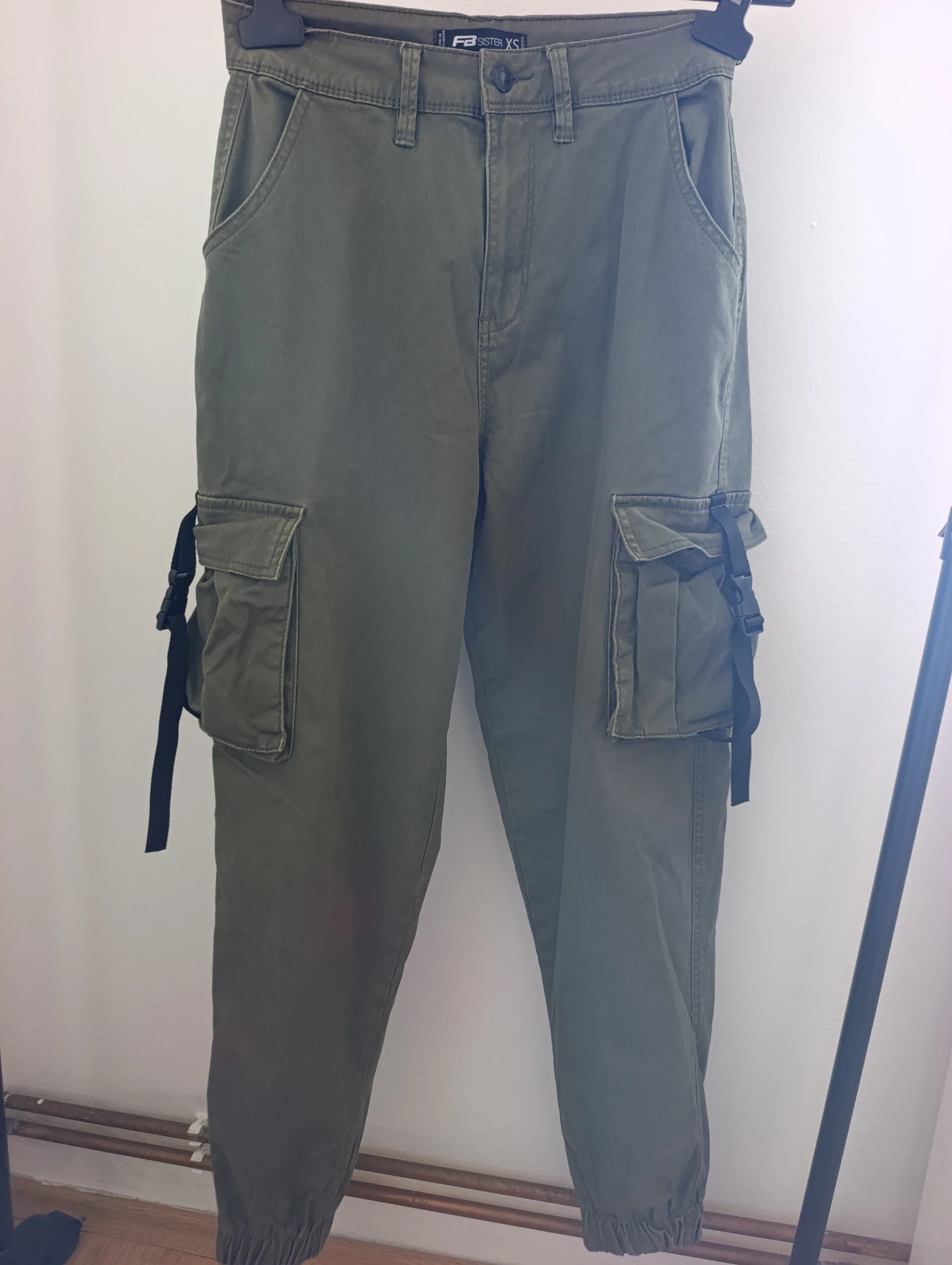 Newyorker zenske pantalone cargo