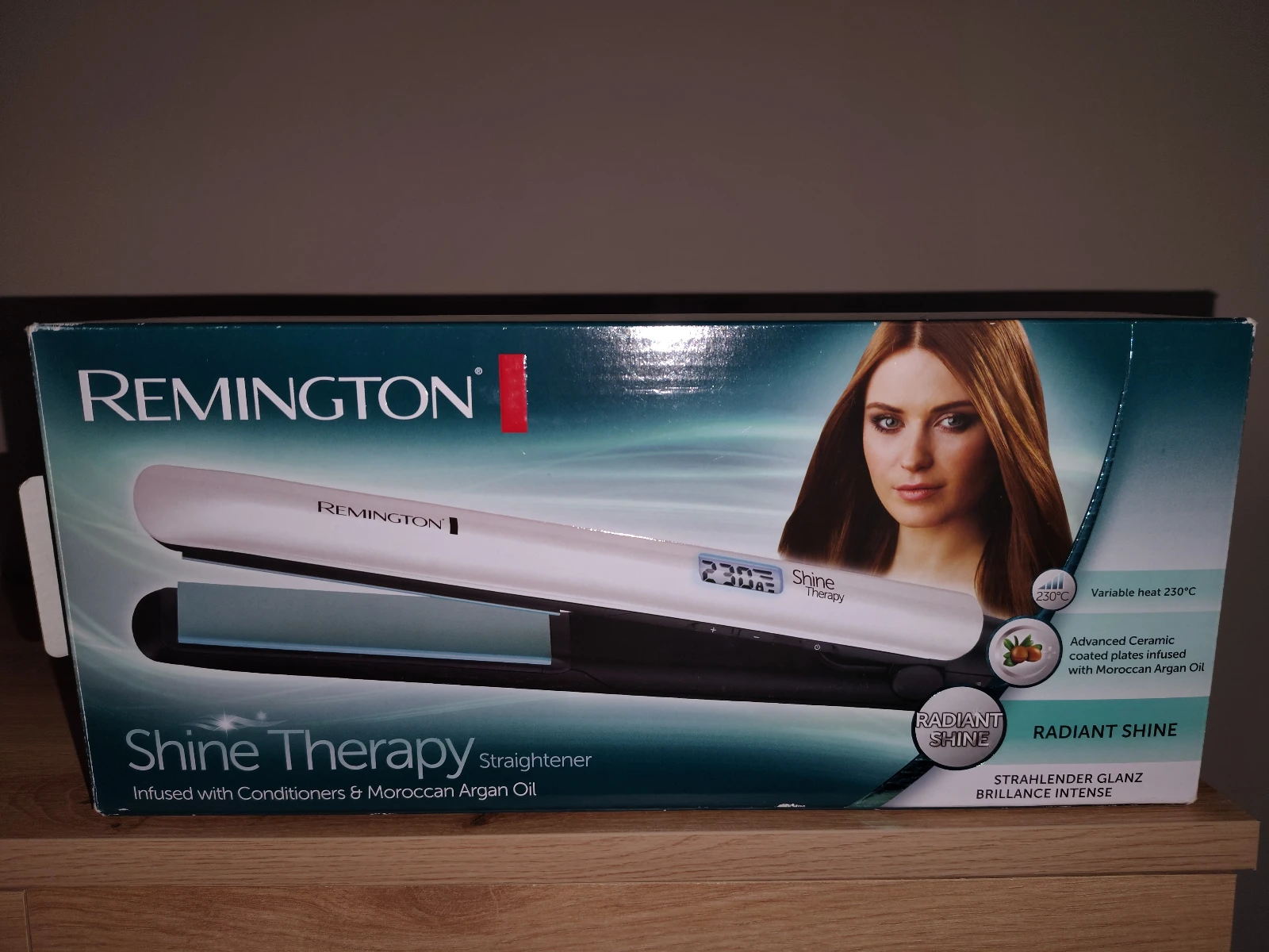 Remington pegla za kosu
