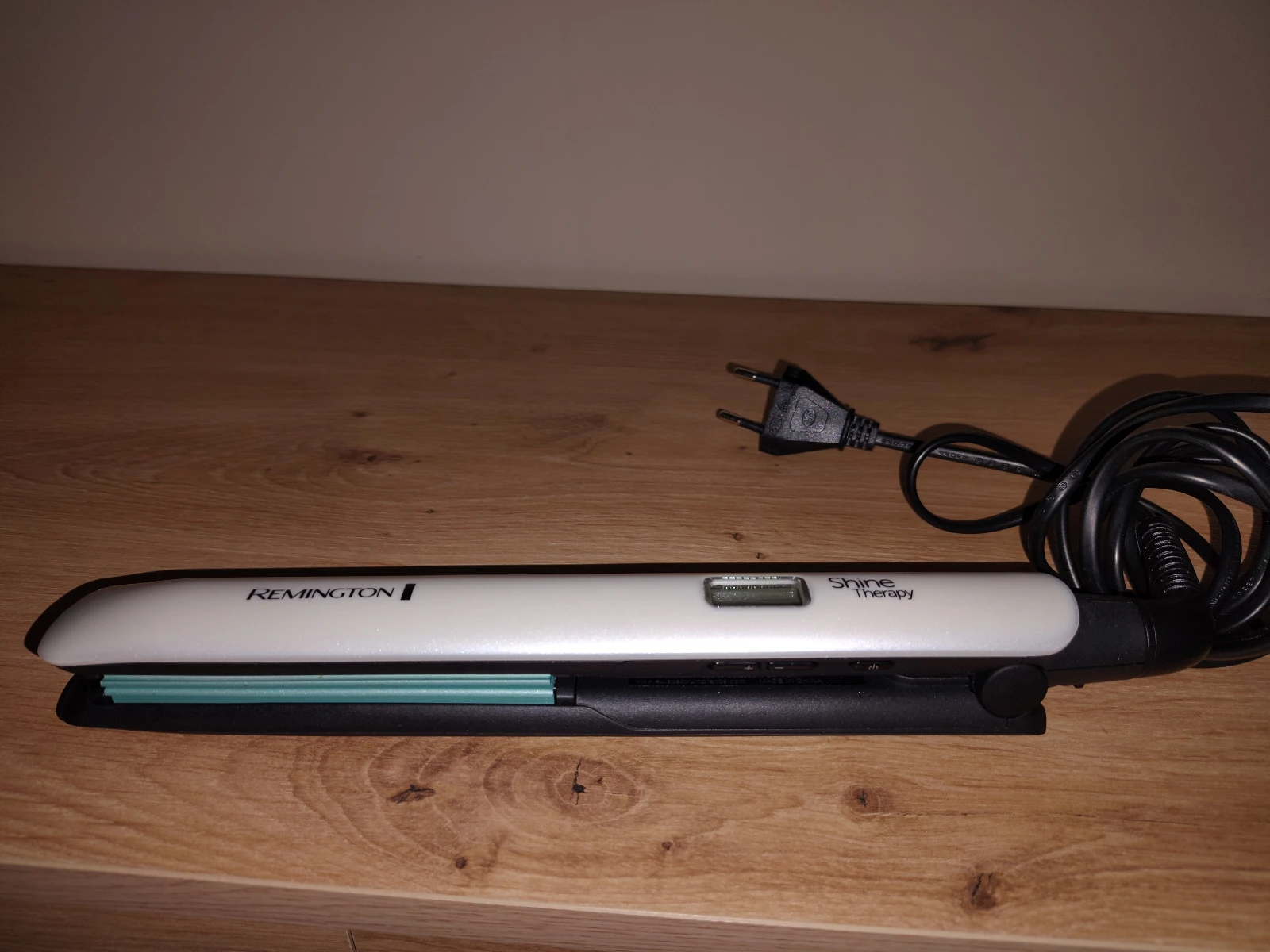 Remington pegla za kosu