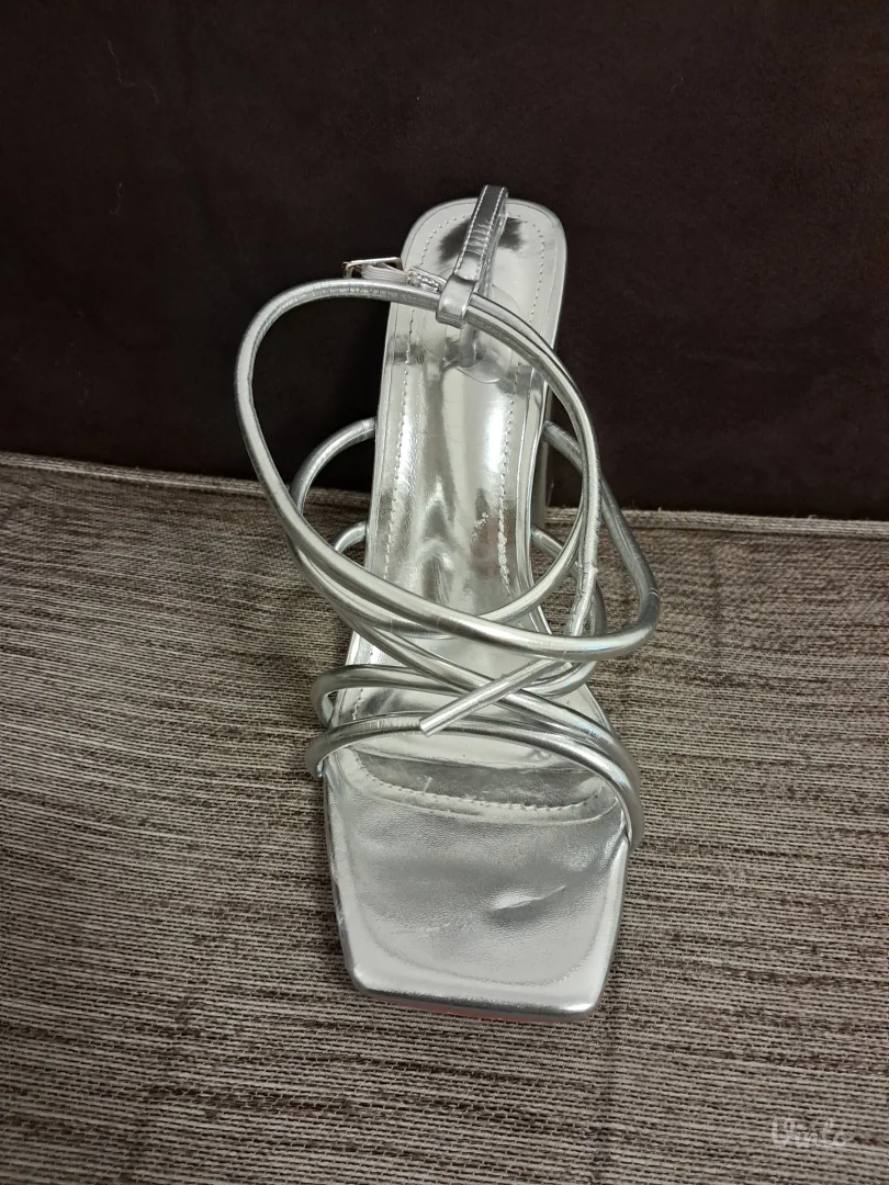 Shein srebrne stikle