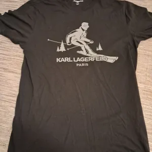 Karl Lagerfeld crna majica