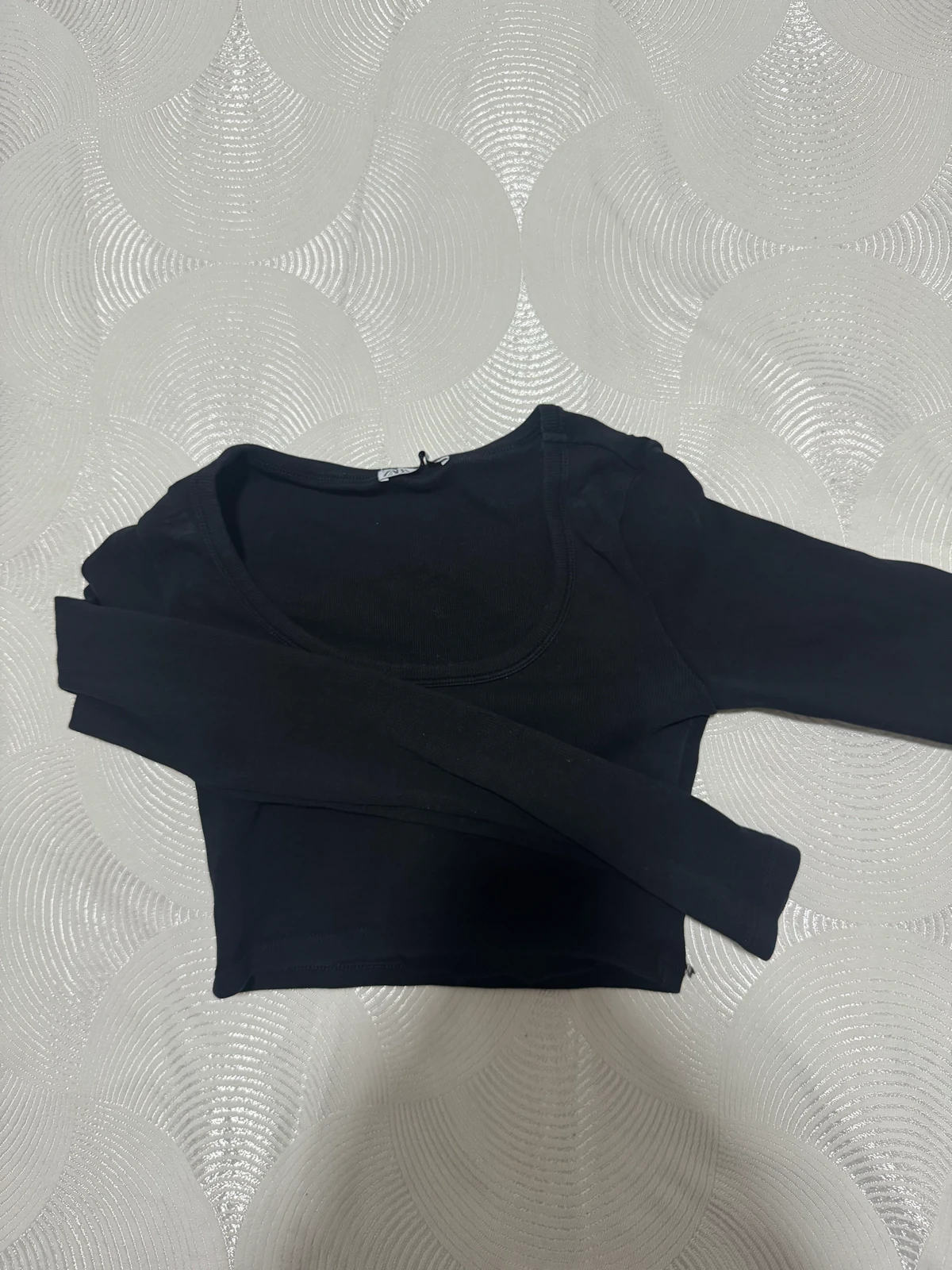 zara-top