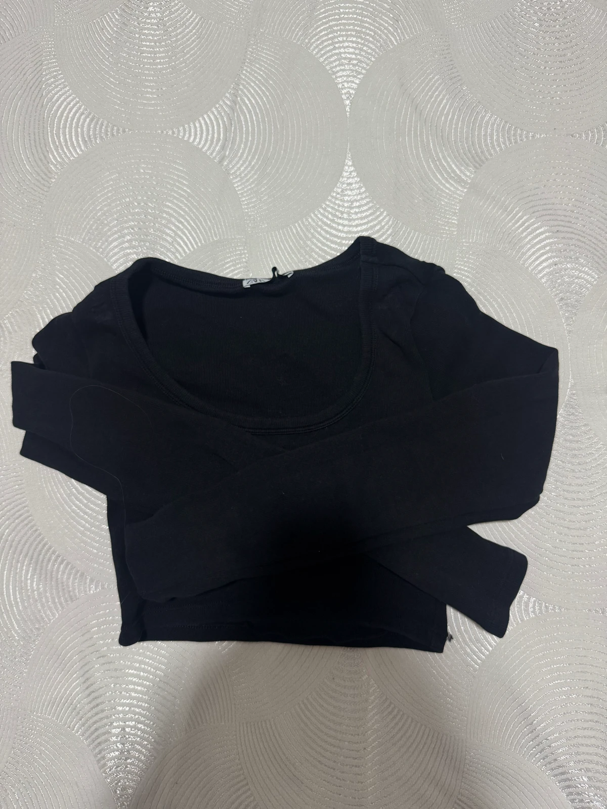 zara-top