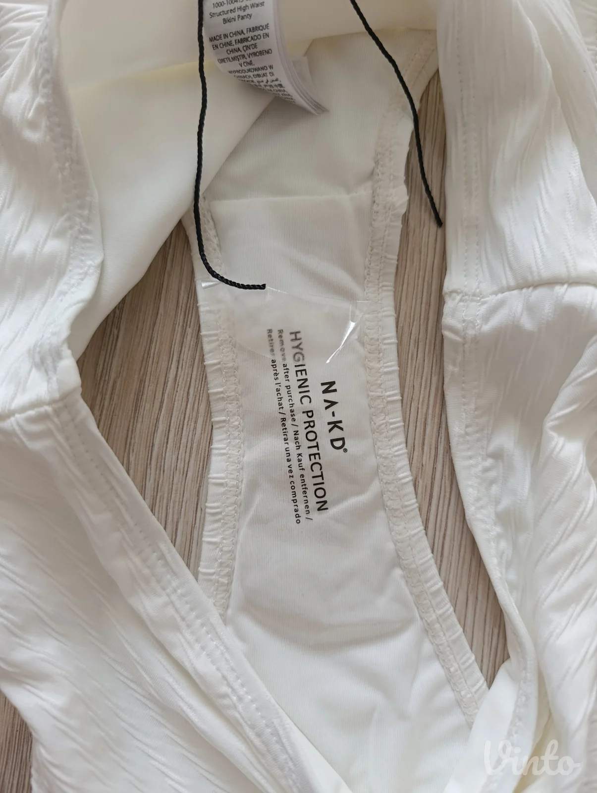 NA-KD beli dvodelni bikini