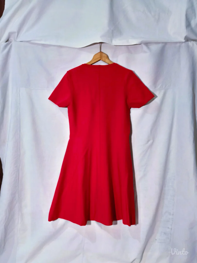 Trikotažna haljina A-kroja