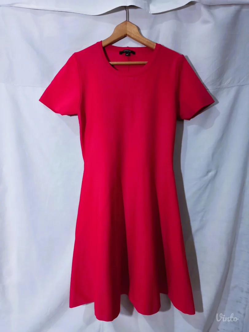 Trikotažna haljina A-kroja