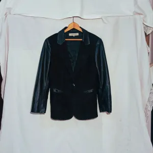 Gerard Darel kožni sako