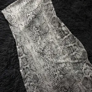 BERSHKA HALJINA ZMIJSKI PRINT