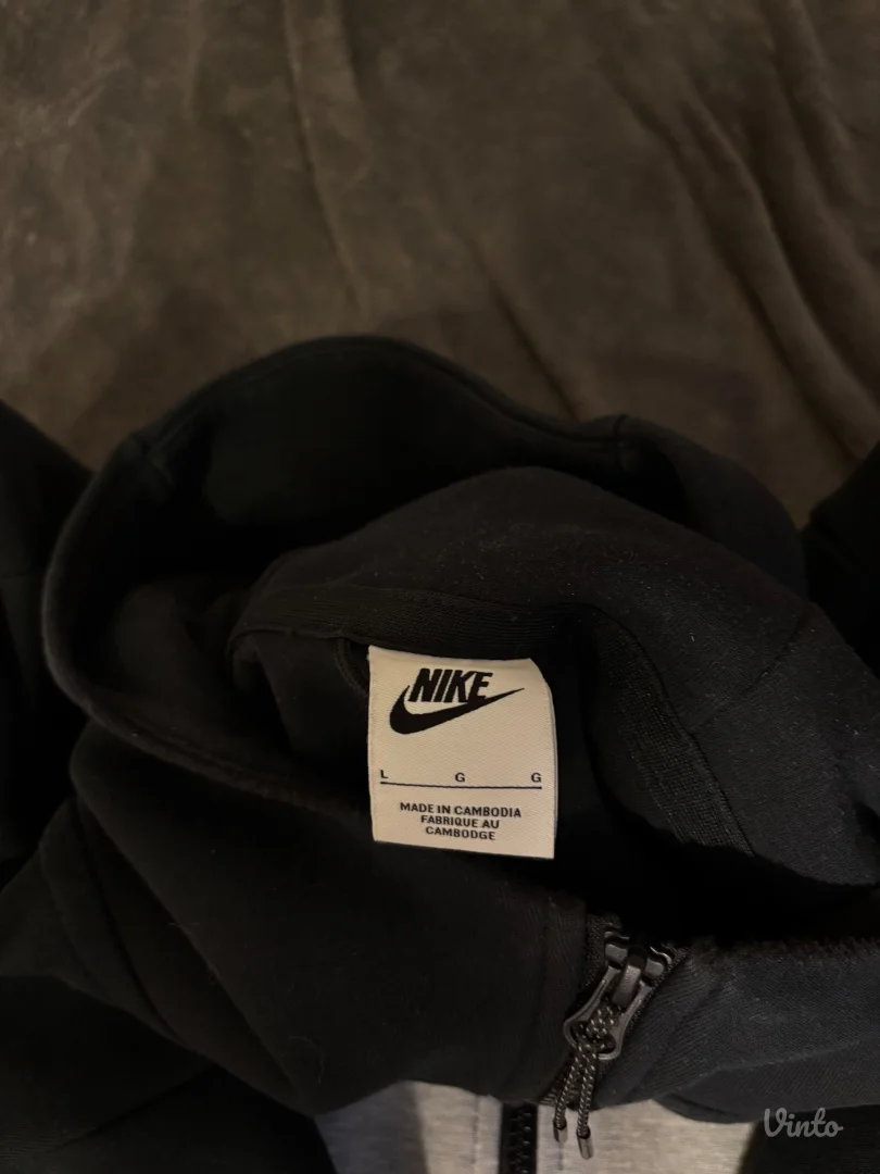 Nike Tech Fleece