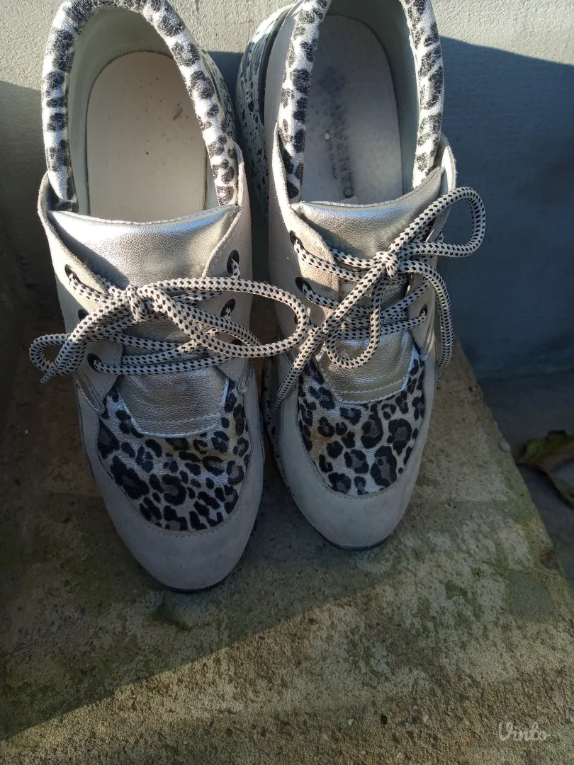 INVENTO patike VEL.41