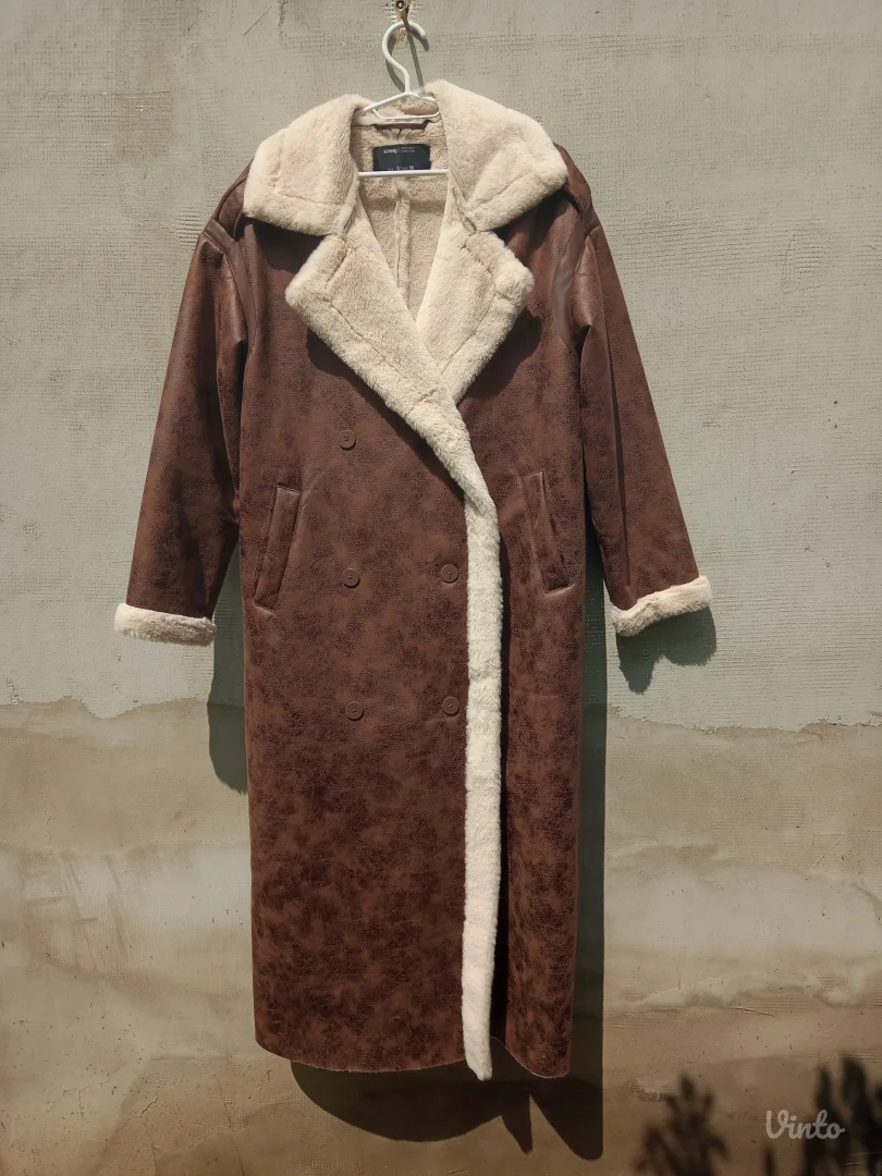 SINSAY KAPUT braon vel.S