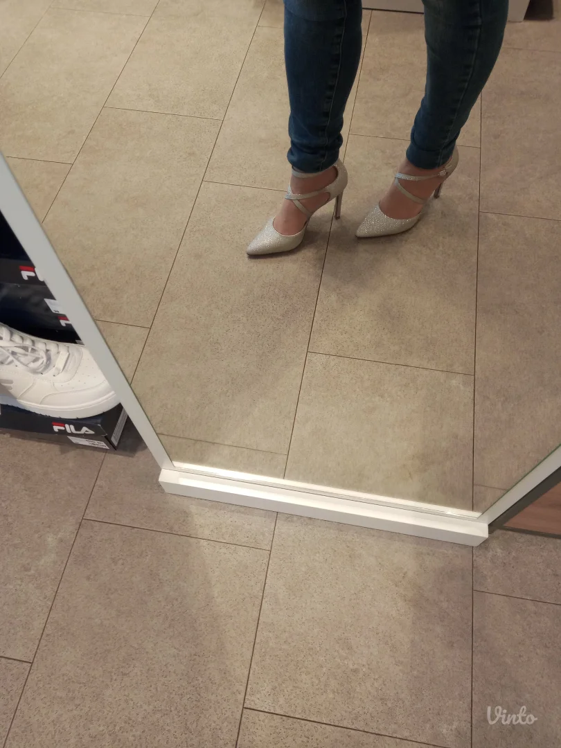 SALONKE SREBRNE br.37 i srebrna torbica