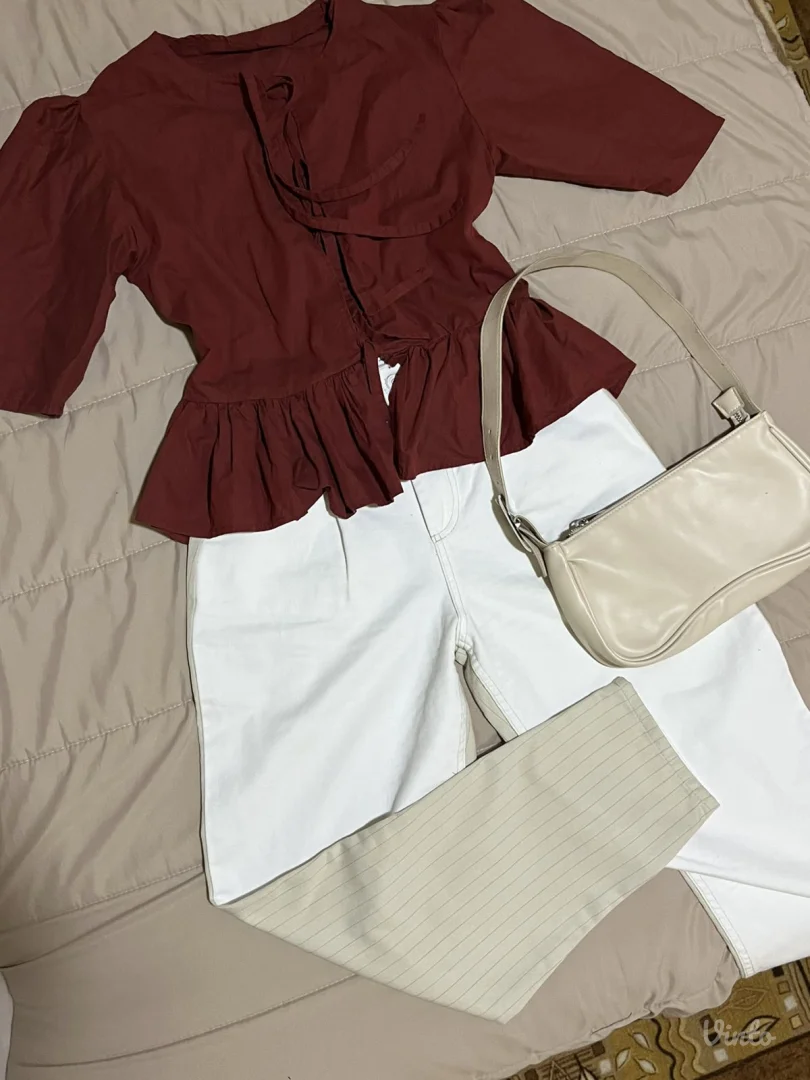 KOMPLET bluza, farmerice i torbica