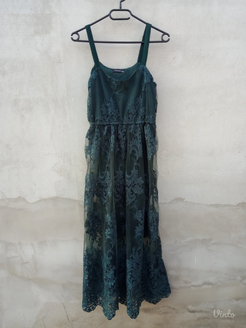 RESERVED haljina cipka VEL.34-NOVA