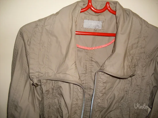 C&A JAKNA elegantna ODLICNA vel.40