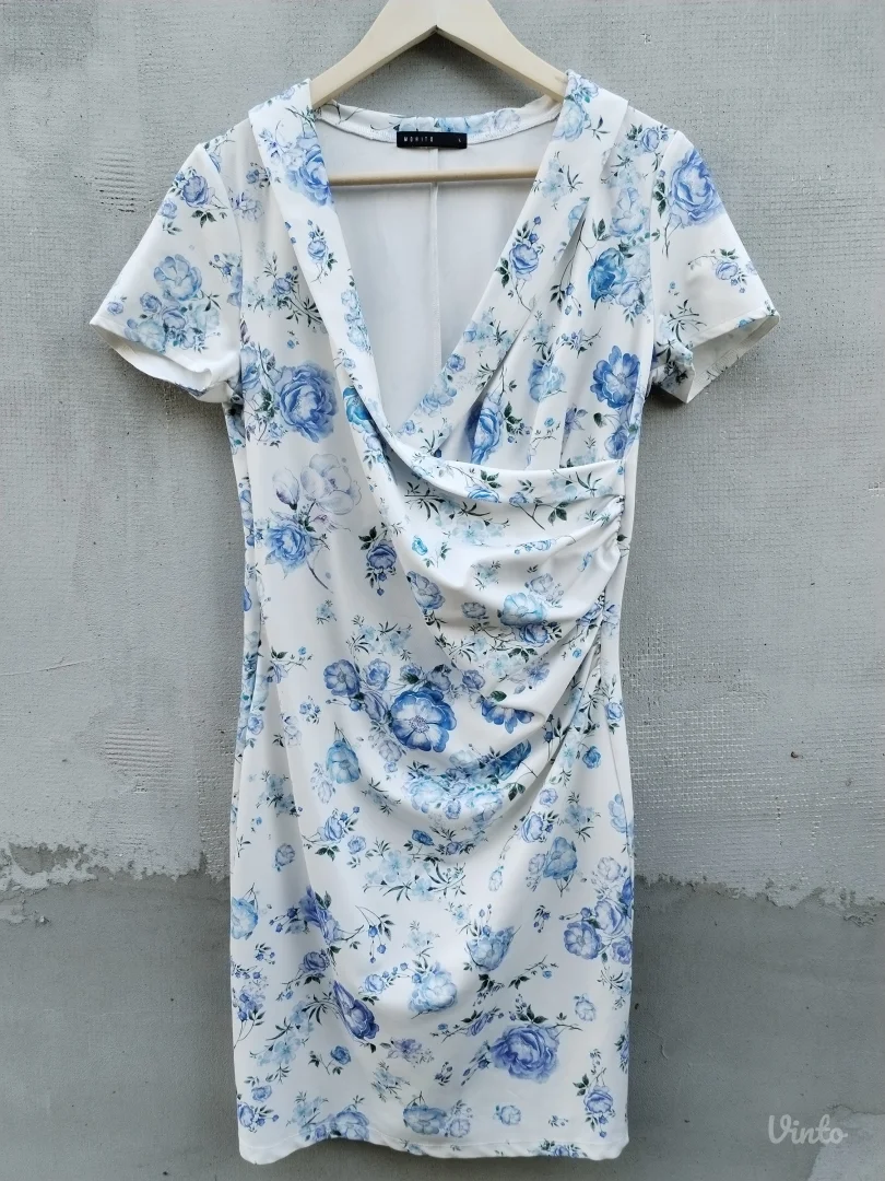 MOHITO CVETNA HALJINA vel.M