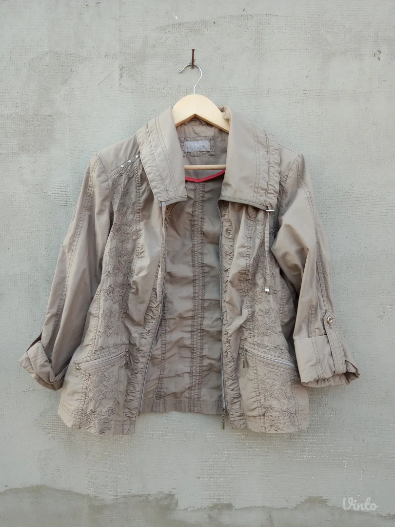 C&A JAKNA elegantna ODLICNA vel.40