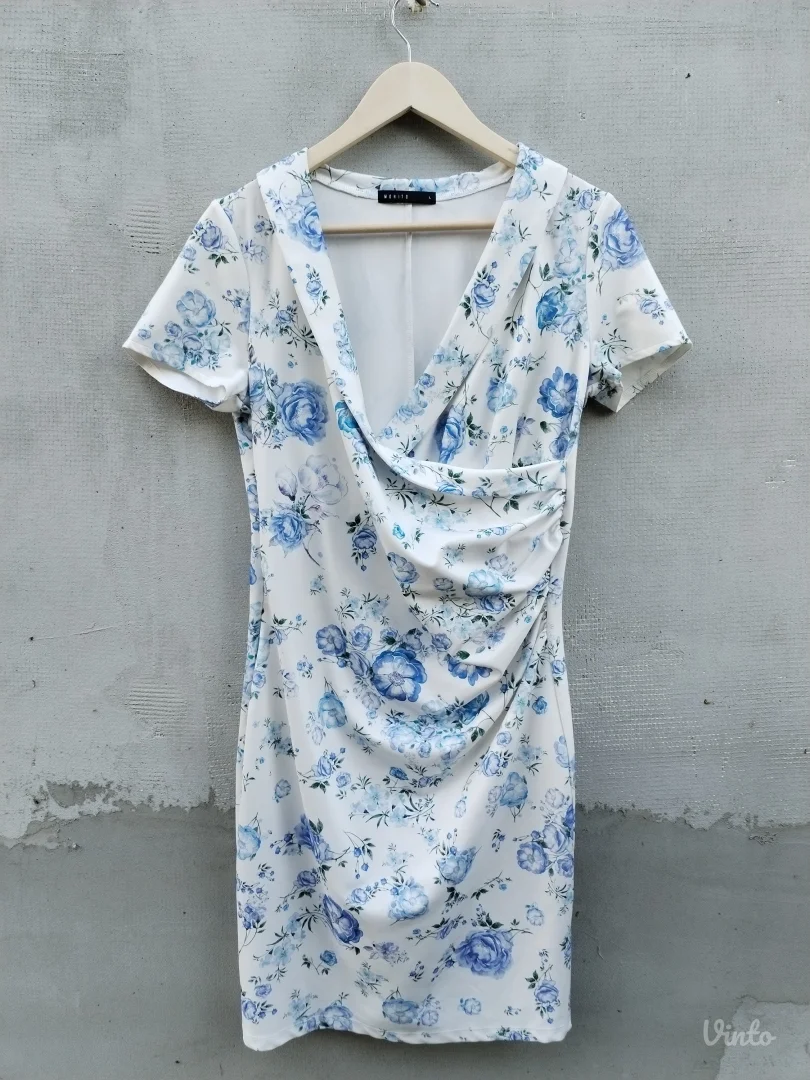 MOHITO CVETNA HALJINA vel.M