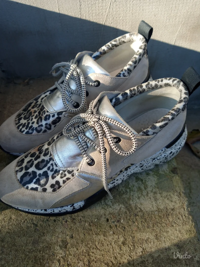 INVENTO patike VEL.41