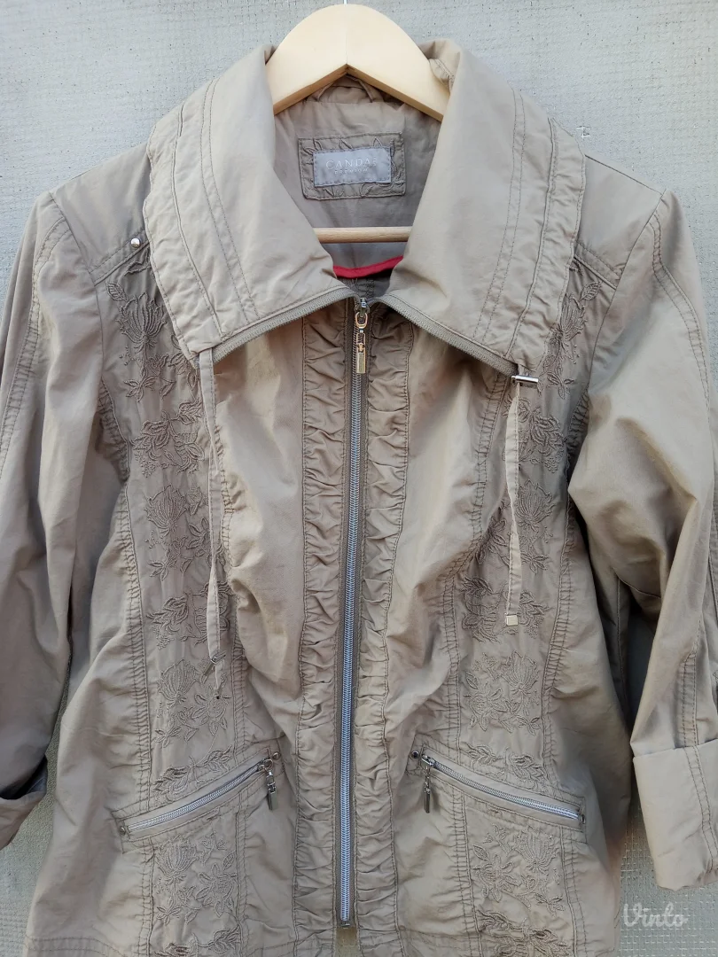 C&A JAKNA elegantna ODLICNA vel.40