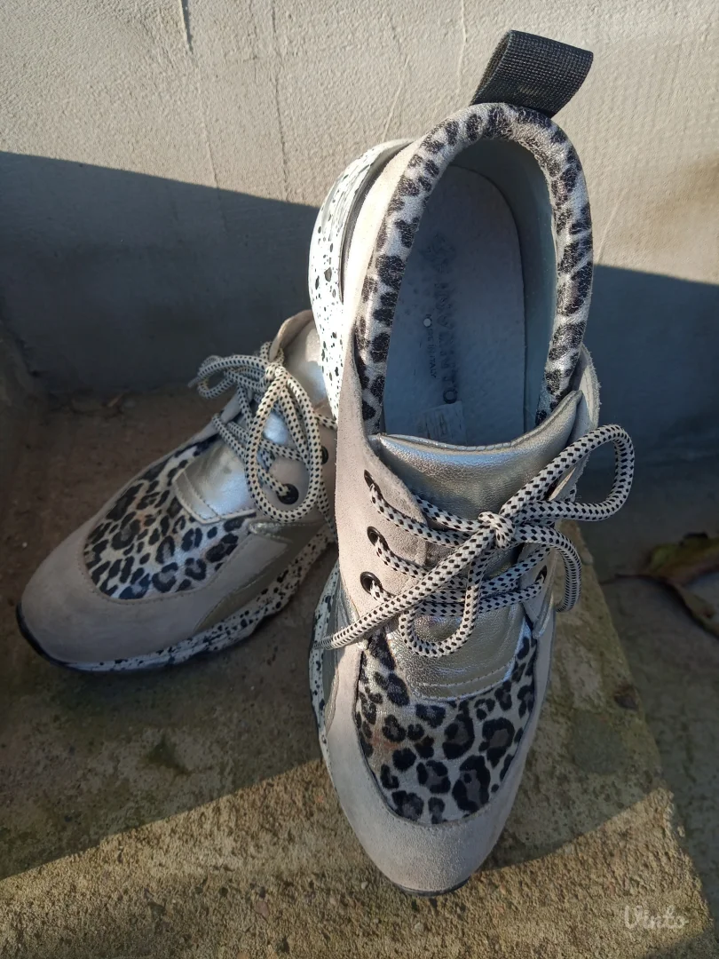 INVENTO patike VEL.41