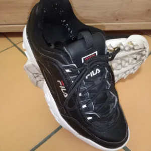 FILA DISRUPTOR crne patike VEL.40