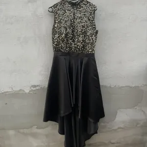 HALJINA elegantna VEL.S