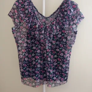 ORSAY majica bluza CVETNA VEL.S