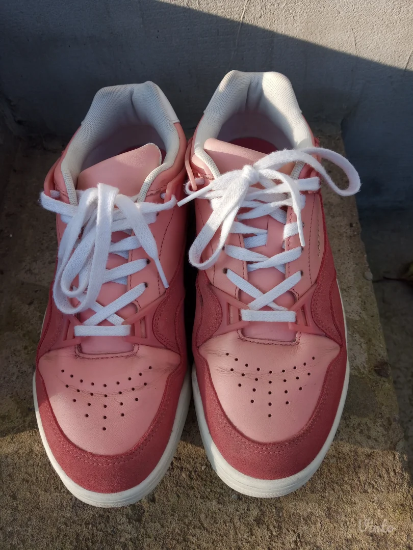 LACOSTE patike kao nove BR.40