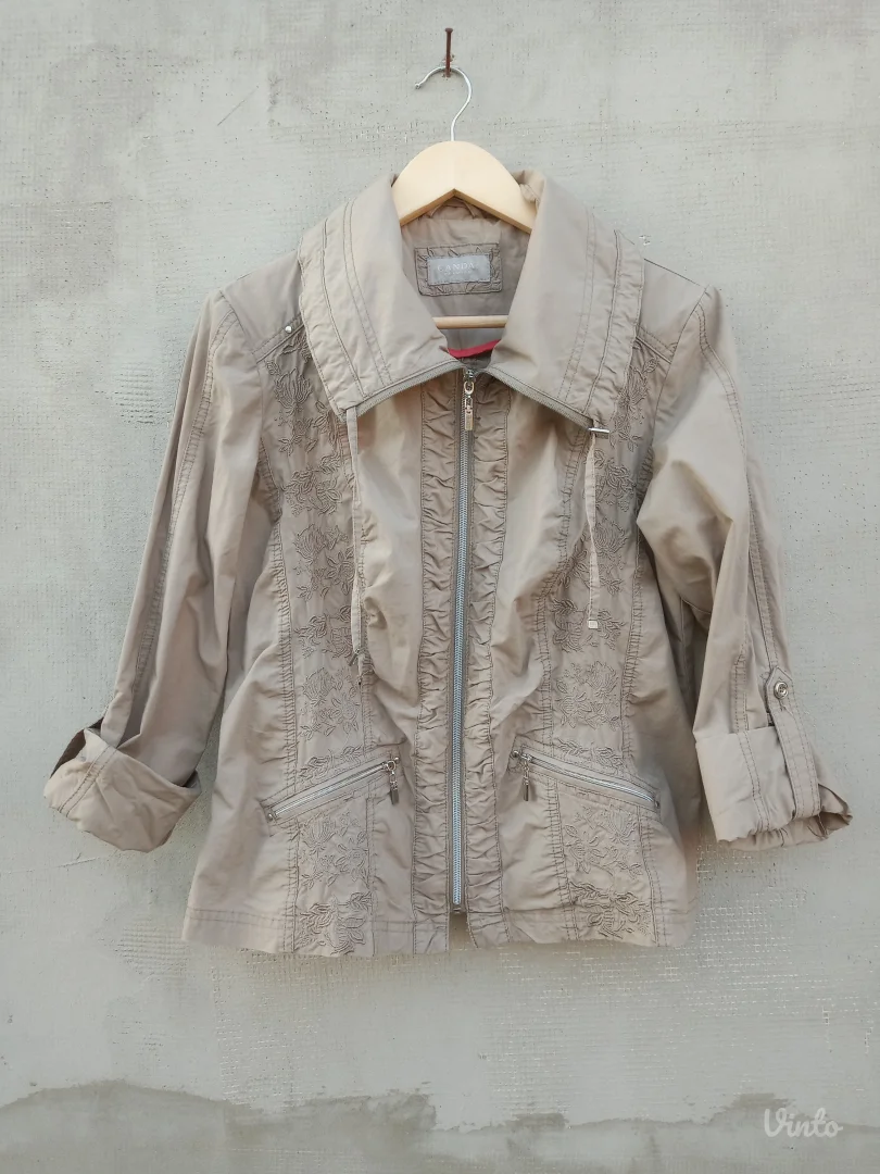 C&A JAKNA elegantna ODLICNA vel.40