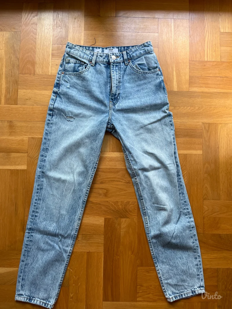 bershka farmerke mom jeans 36 velicina