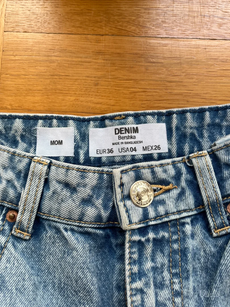bershka farmerke mom jeans 36 velicina