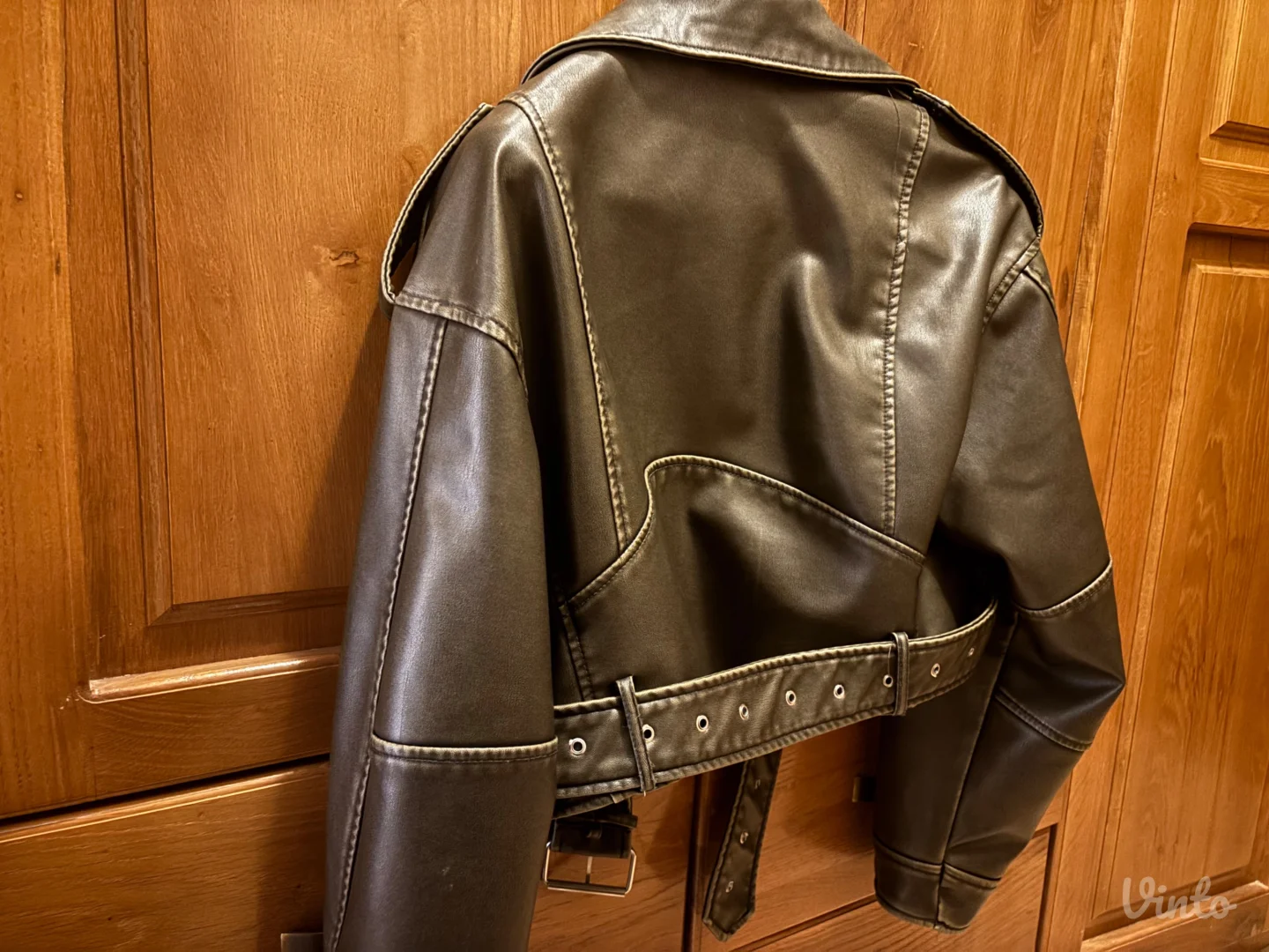 Zara-zenska kozna jakna