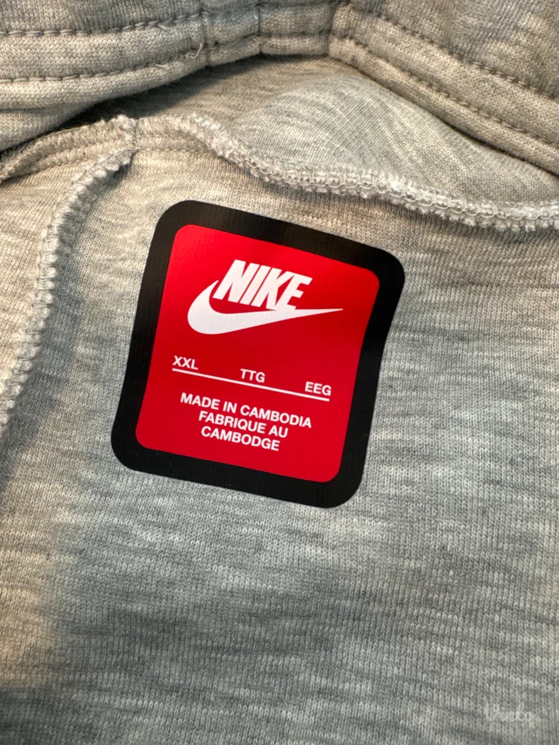 Nike Tech Fleece - Nova sa etiketom