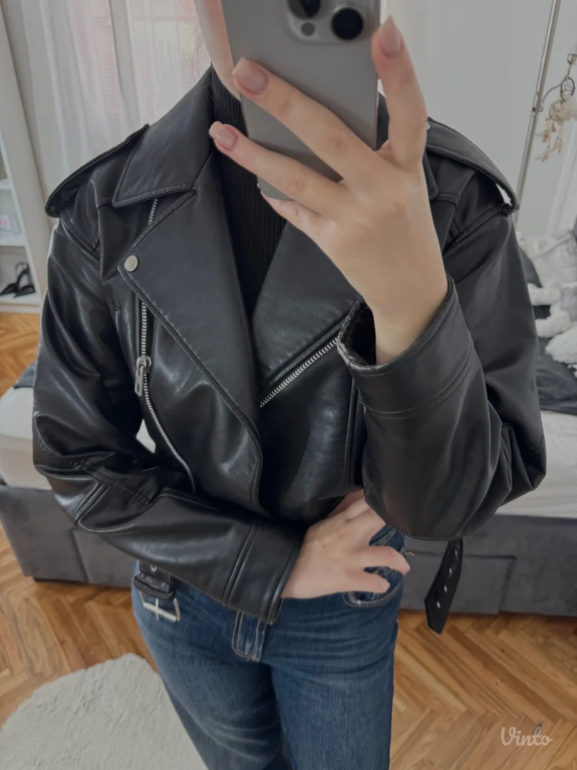 Zara crna kozna jakna