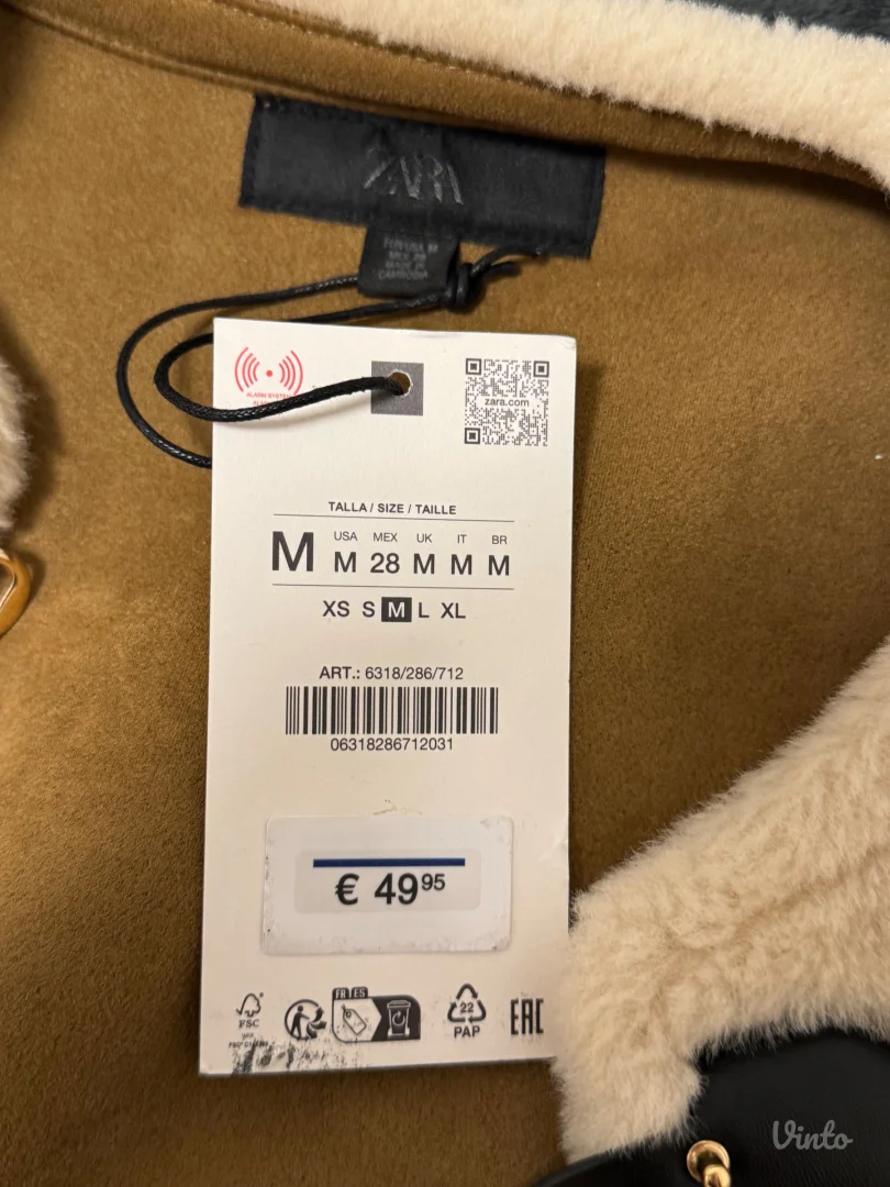 ZARA bundica - SA ETIKETOM