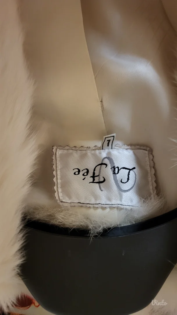 Bunda kratka bela srebrna lisica