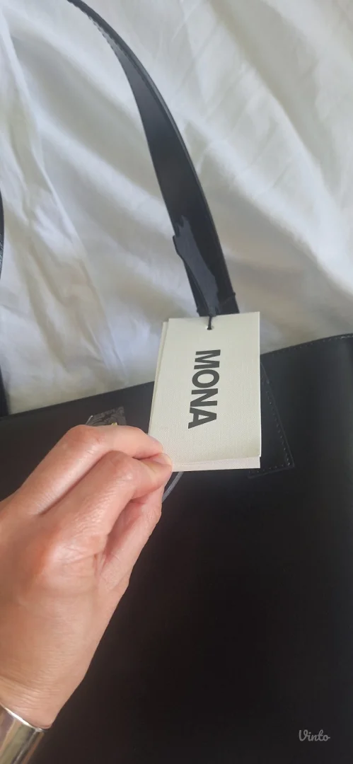 Nova Mona crna kožna tasna