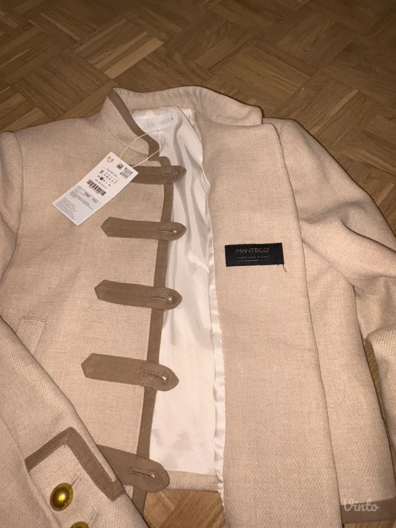 Bez jakna sa naramenicama