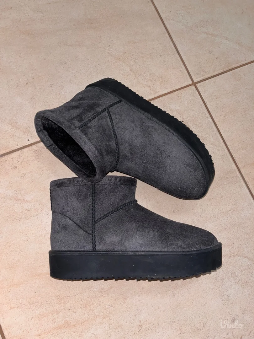 NOVE - Sive Vodootporne Cizme