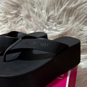 Japanke na platformu