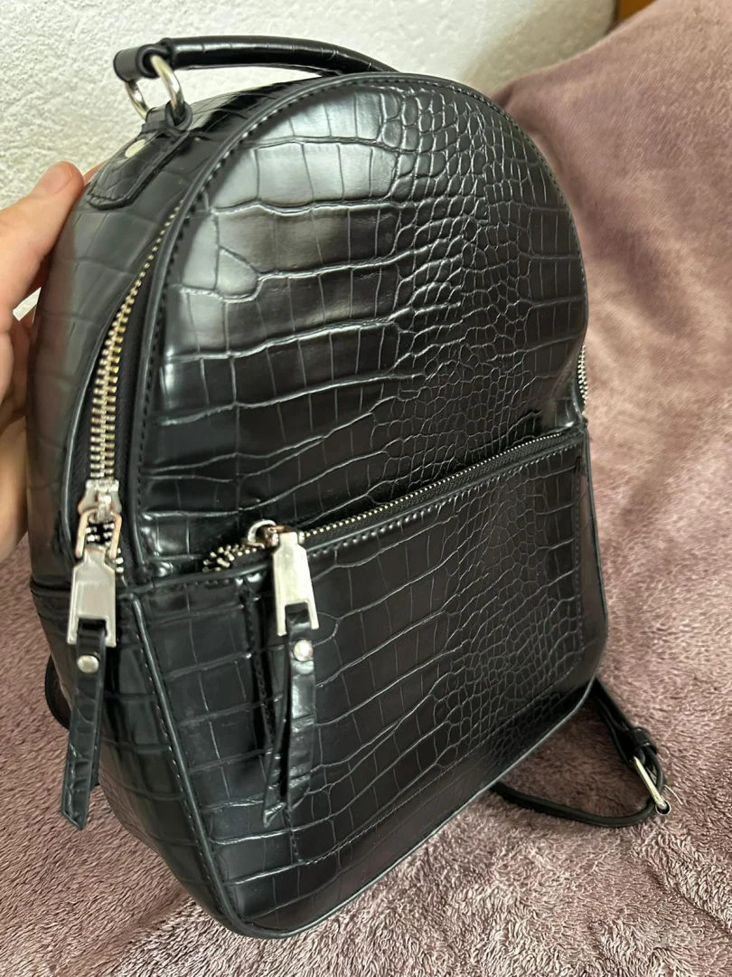 Stravarius - crni ranac